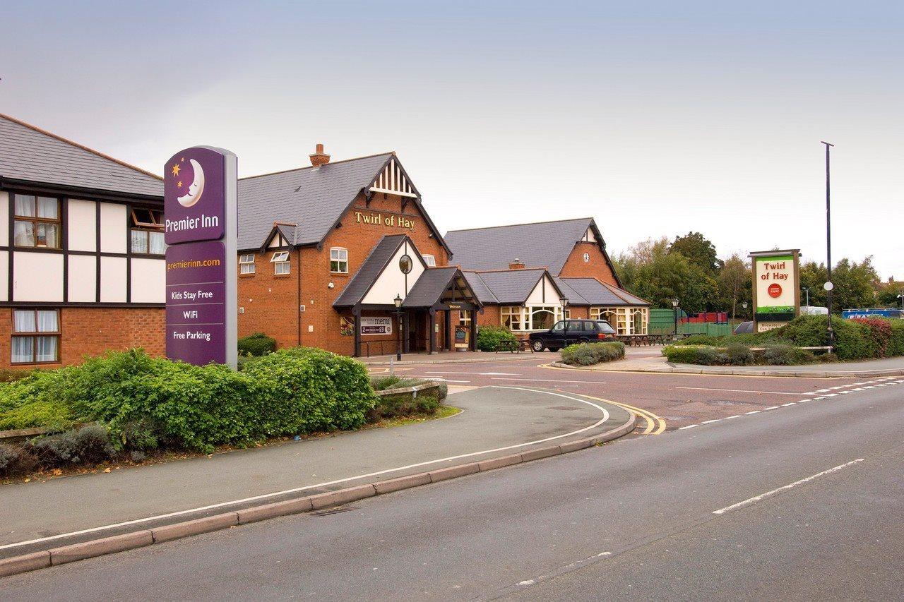 Chester Central Exteriör bild